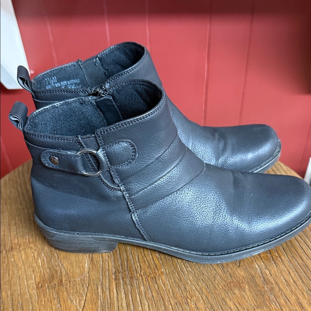 Easy Street Black Women’s black Boots - Picture 5 of 10